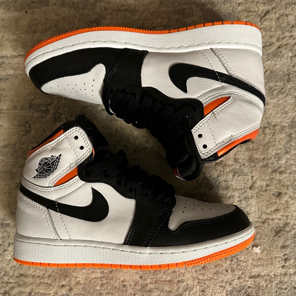 Jordan 1s Electro